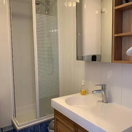 Blue, Avec Vue Et Matelas En Mezzanine